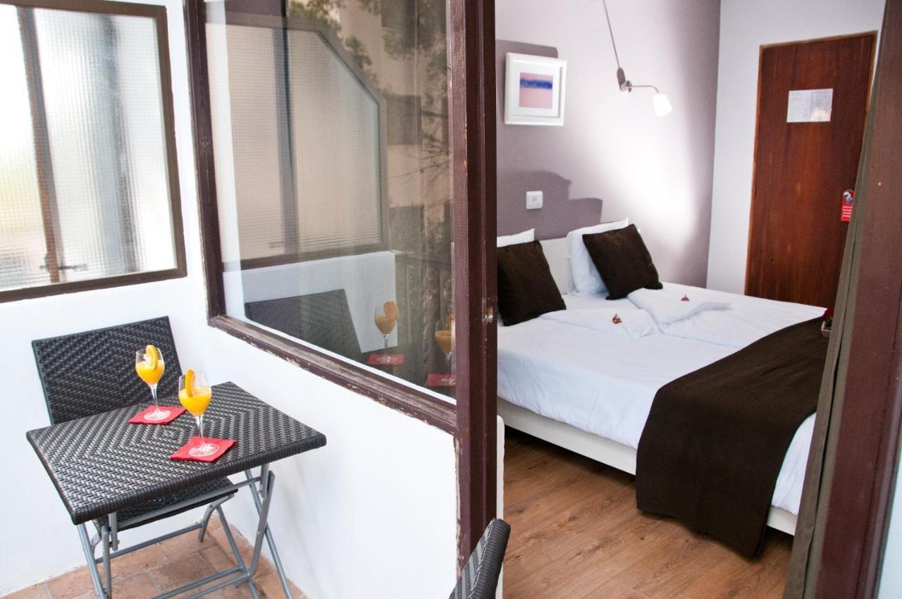 Seven Hostal Кала Миллор Номер фото